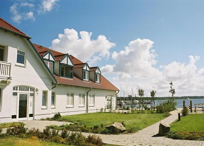 Fewo 06 Mantelmoewemit Blick Auf Salzhaff Und Ostsee